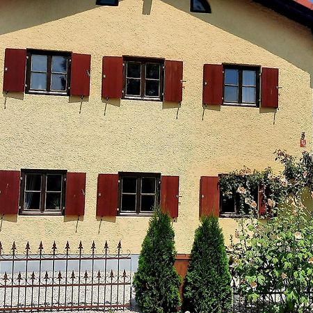Nette'S Ferienhaus ランツベルク・アム・レヒ エクステリア 写真